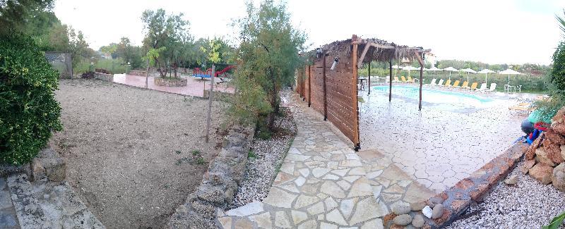 Zest @ XI Beach Ликсури Экстерьер фото